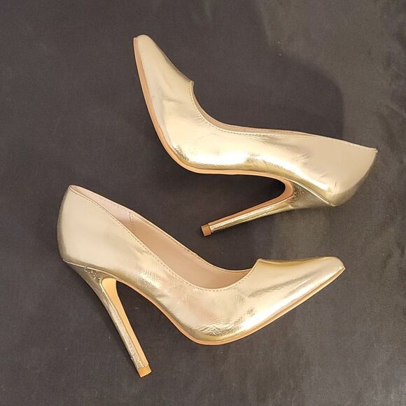 BRAND NEW SIGNATURE WOMEN'S HIGH HEEL STILETTOS PUMP - Picture 7 of 16